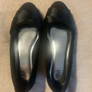 Ladies Black CM flats